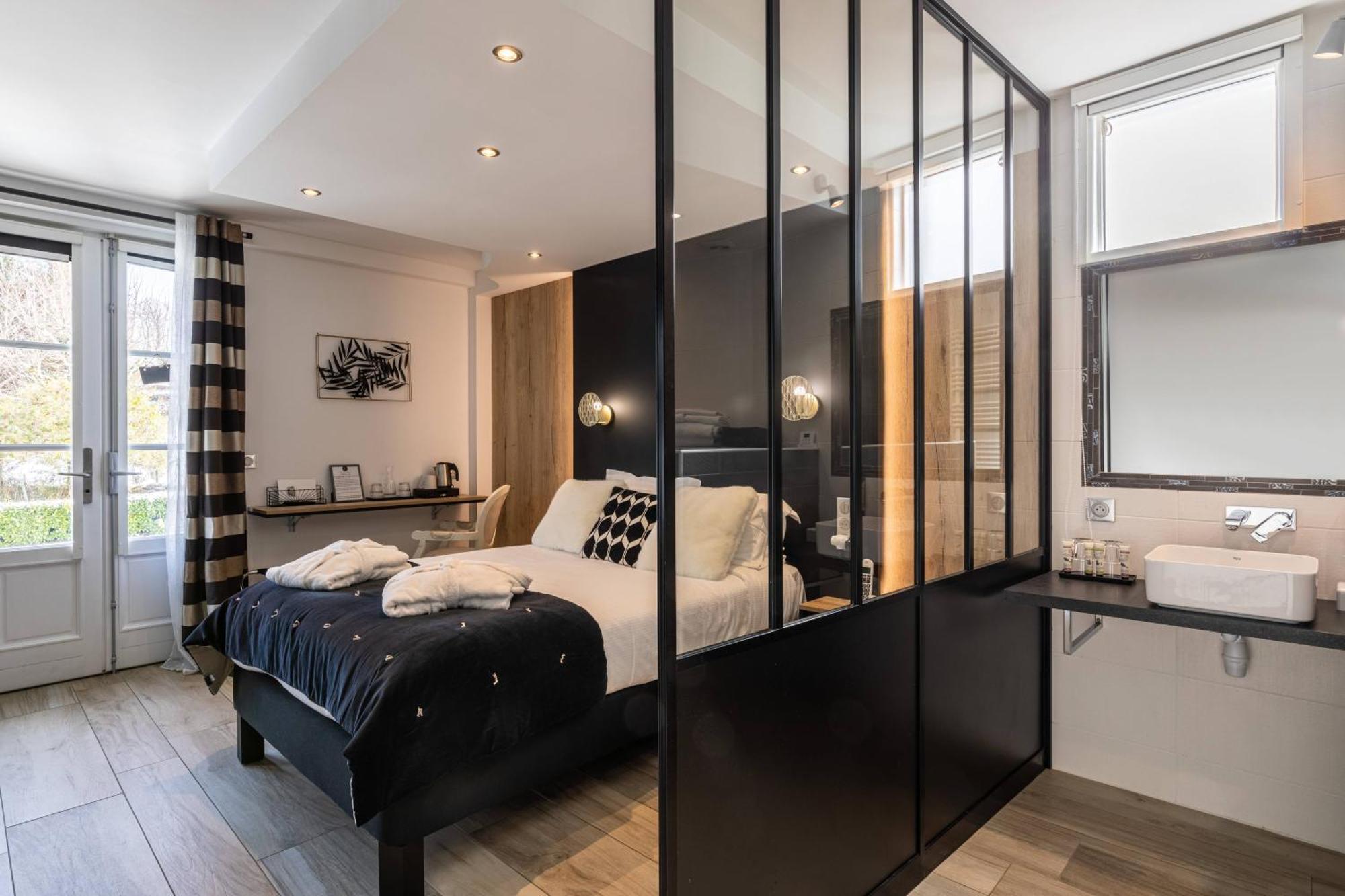 Le Bailliage Hotel & Spa Salers Quarto foto